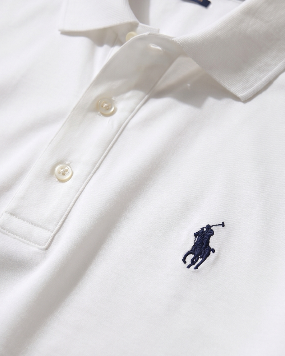 חולצת פולו לבנה משי לוגו נייבי Polo Ralph Lauren