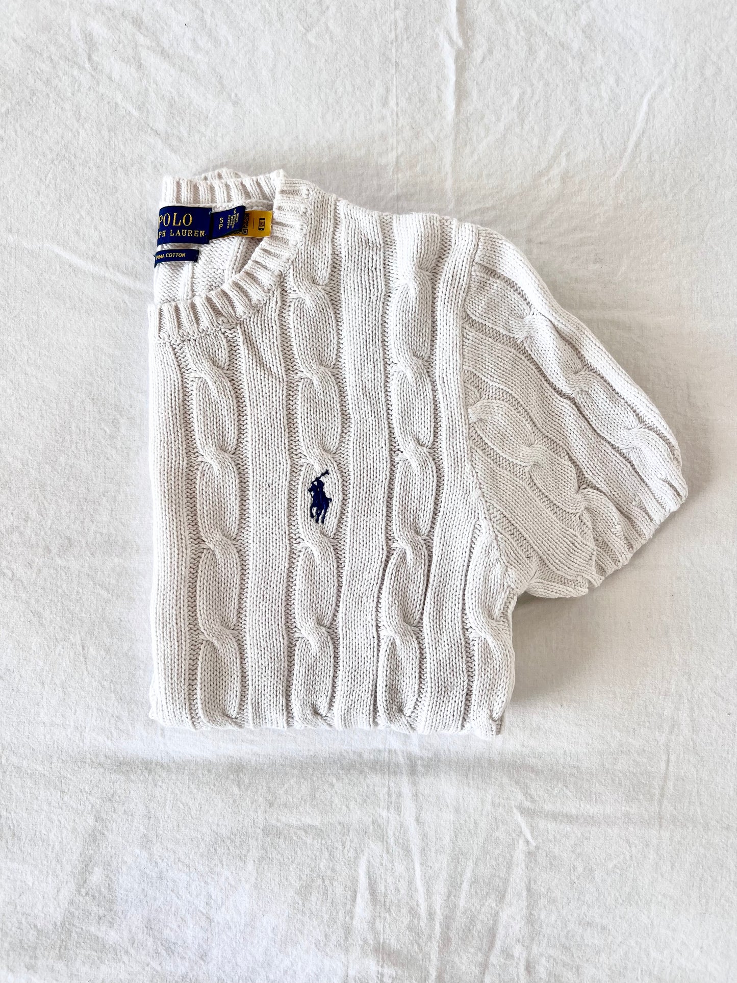 White cable knit women's t-shirt